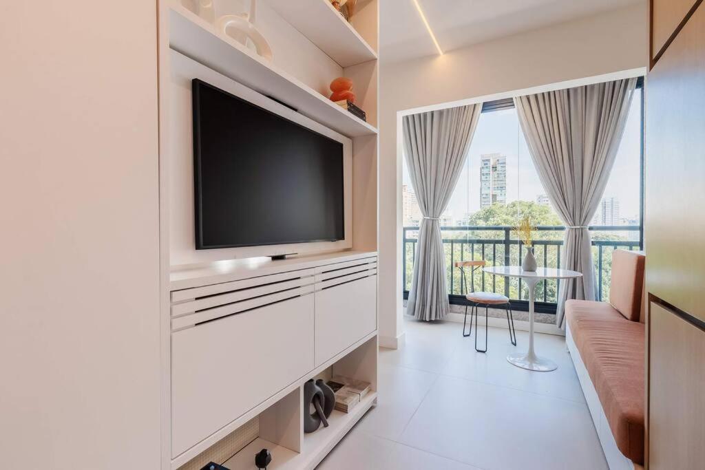 Apartamento Pinheiros - Vista Praca Benedito Calixto